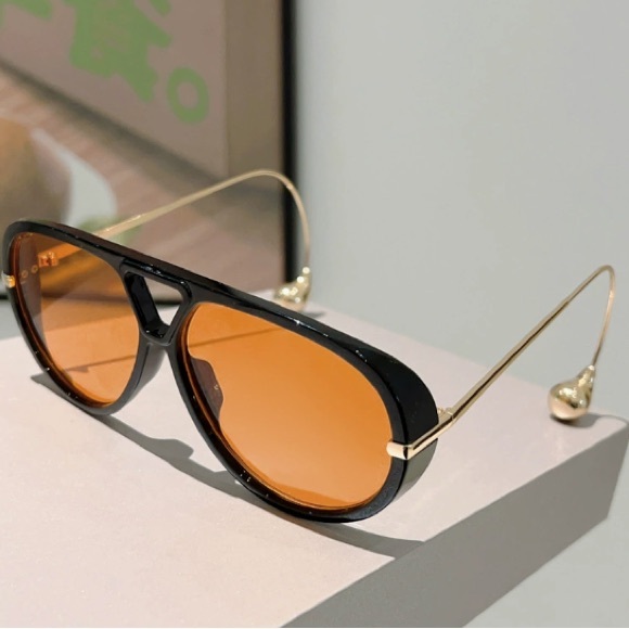 Accessories - Stylish Black and Gold Sunglasses